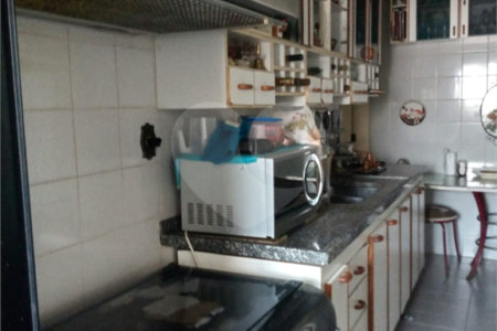 Apartamento à venda com 3 suítes em Vila Suzana, São Paulo, SP