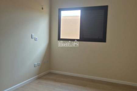 Casa à venda com 3 suítes em Vila Petrópolis, Atibaia, SP