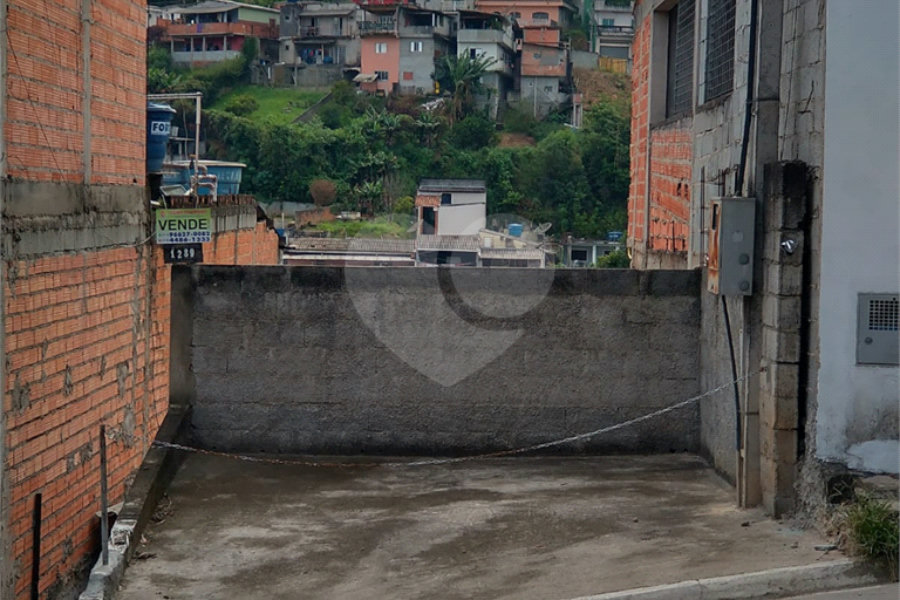 Casa Térrea à venda com 1 quarto em Serra da Cantareira, Mairiporã, SP