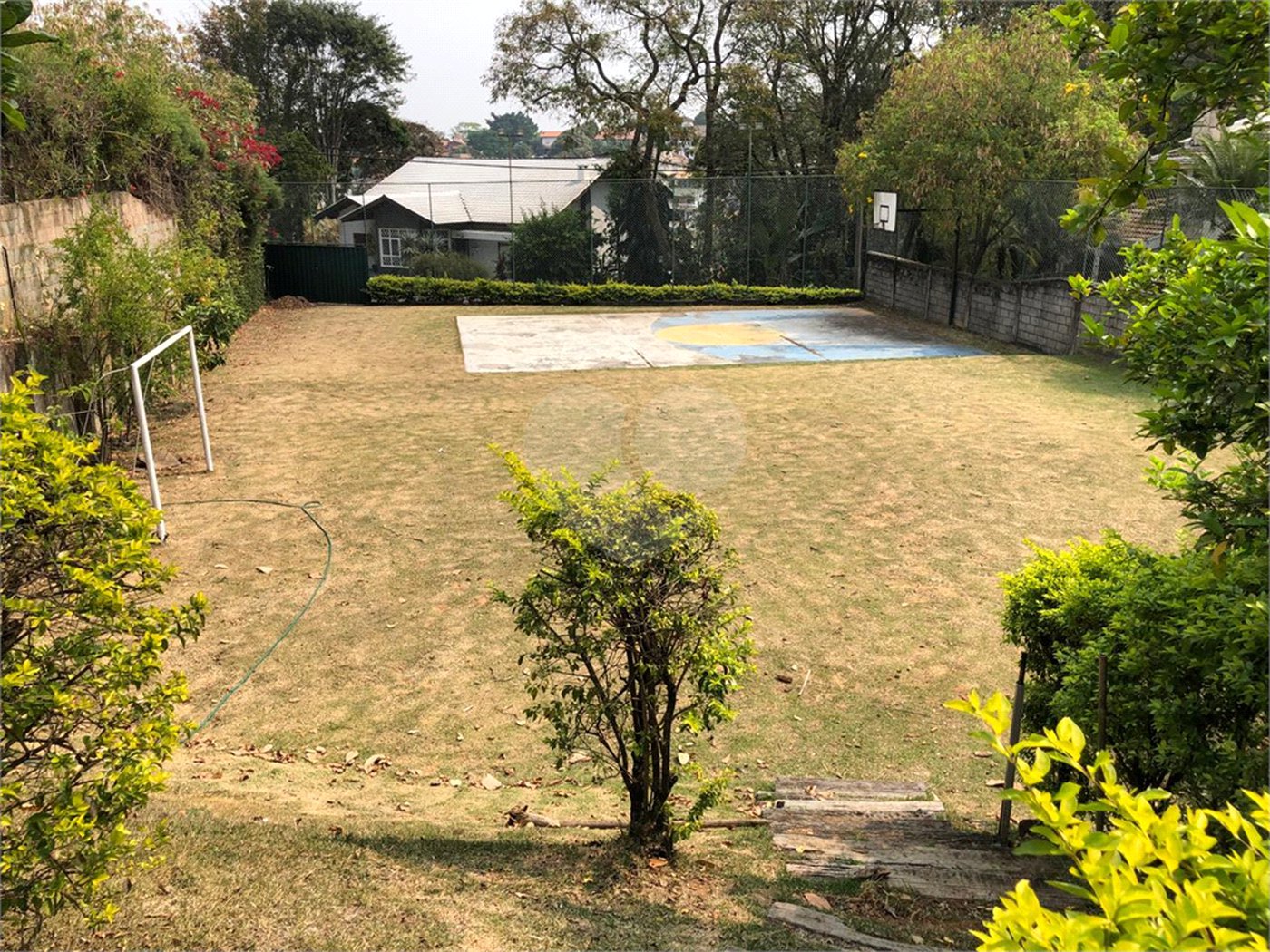 Terreno à venda com 1 suíte no condomínio Estância Marambaia, Vinhedo - SP