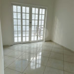 Casa à venda com 4 quartos, sendo 1 suíte,  no condomínio Jardim das Acácias, Cotia - SP