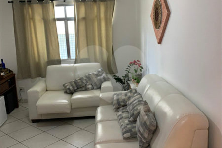 Apartamento à venda com 2 quartos, sendo 1 suíte,  em Canto do Forte, Praia Grande, SP