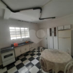 Apartamento à venda com 3 quartos, sendo 1 suíte, no Centro, Serra Negra, SP