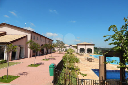 Casa à venda com 4 suítes no condomínio Campo de Toscana, Vinhedo - SP