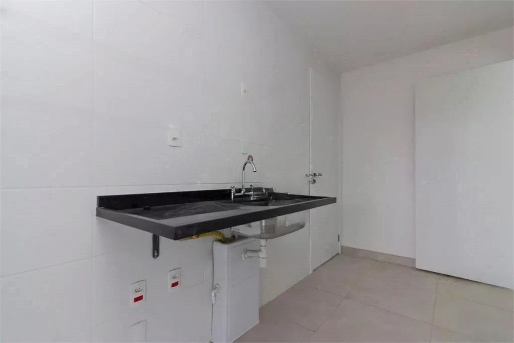 Apartamento à venda com 3 quartos, sendo 1 suíte, em Pinheiros, São Paulo, SP