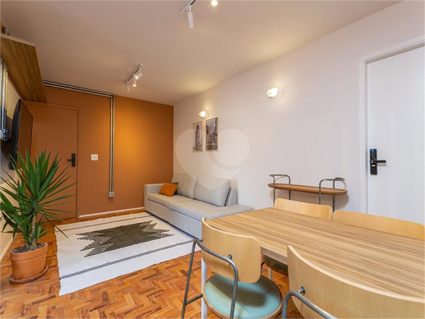 Apartamento à venda com 4 quartos, sendo 2 suítes, em Pinheiros, São Paulo, SP