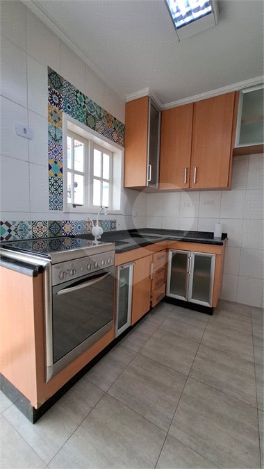 Casa à venda com 2 suítes no condomínio Village Palmas, São Paulo - SP