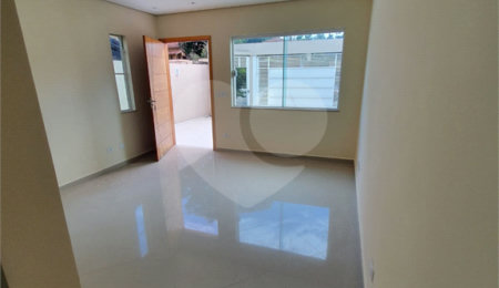 Casa à venda com 2 quartos, sendo 1 suíte,  em Loteamento Loanda, Atibaia, SP