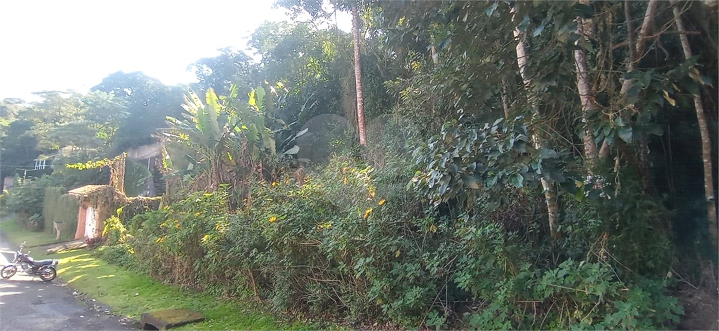 Terreno à venda no condomínio Alpes da Cantareira, Mairiporã - SP