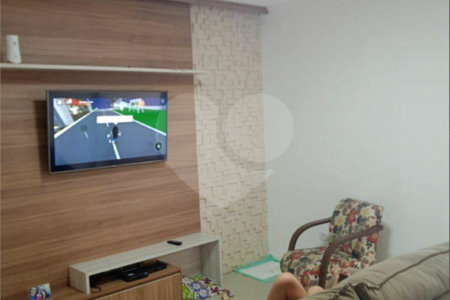 Casa à venda com 2 quartos, sendo 1 suíte, em Vila Anastácio, São Paulo, SP