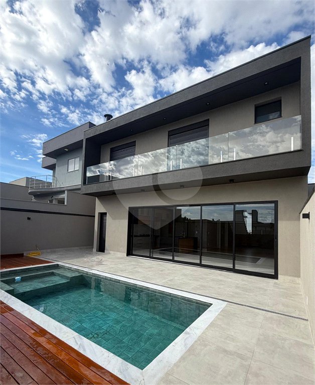 Casa à venda com 3 suítes no condomínio Villa do Sol, Valinhos - SP