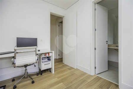 Apartamento à venda com 3 suítes em Cidade Jardim, São Paulo, SP
