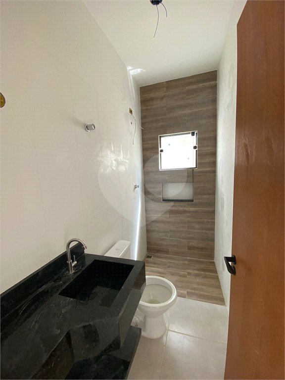Casa à venda com 3 quartos, sendo 1 suíte, no condomínio Residencial Santa Martha, Bom Jesus dos Perdões - SP