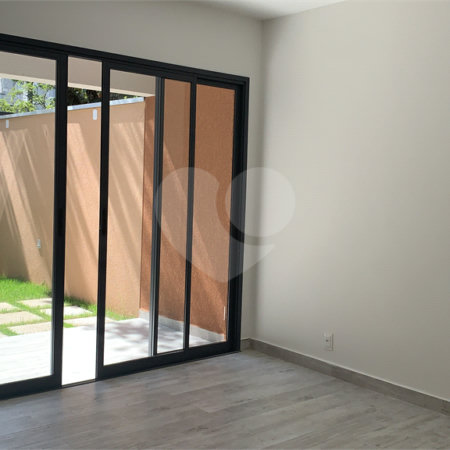 Apartamento à venda com 2 quartos, sendo 1 suíte,  em Alto da Boa Vista, São Paulo, SP