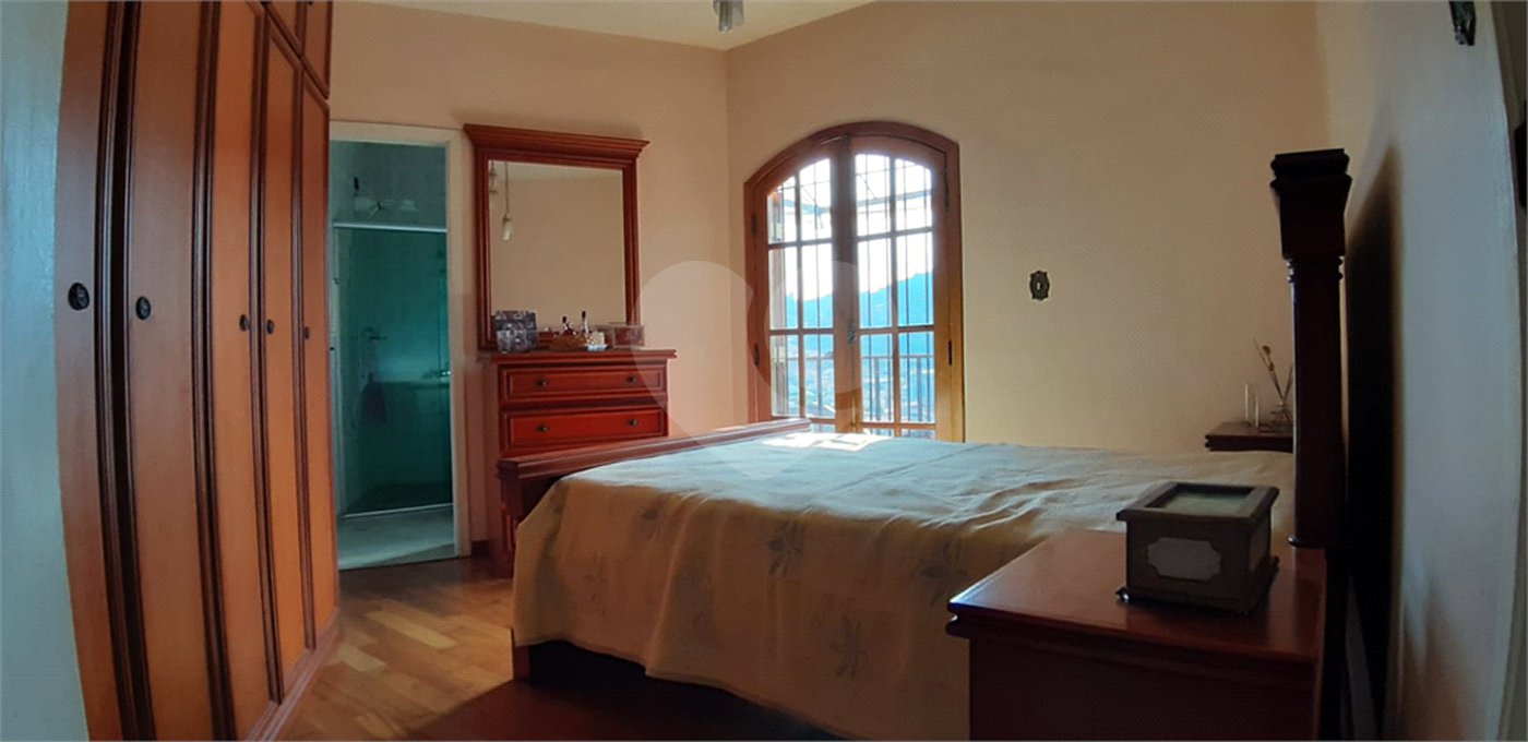 Sobrado à venda com 3 quartos, sendo 1 suíte, em Jardim Virginia Bianca, São Paulo, SP