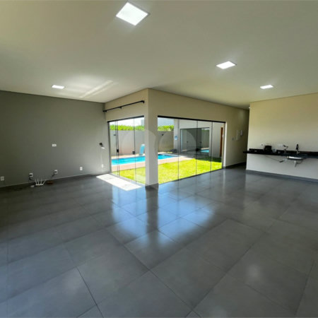 Casa à venda com 3 suítes em Terras de Santa Cristina Xiii Setor Marina, Paranapanema, SP