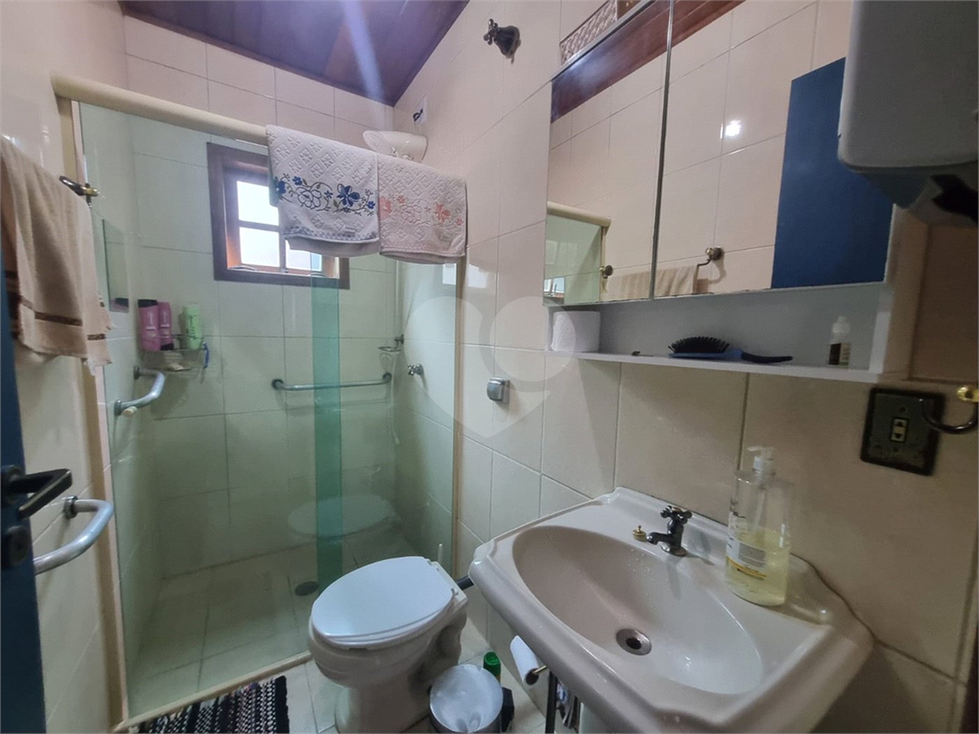 Casa à venda com 3 quartos, sendo 1 suíte, no condomínio Ibiti do Paço, Sorocaba - SP