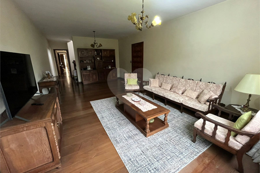 Sobrado à venda com 3 quartos, sendo 1 suíte, em Horto, São Paulo, SP