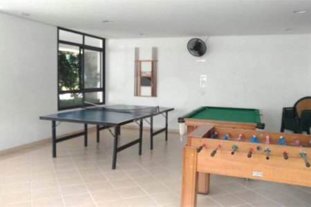 Apartamento à venda com 3 quartos, sendo 1 suíte, em Santo Amaro, São Paulo, SP