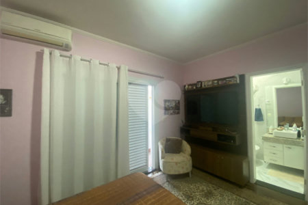 Casa à venda com 4 suítes no condomínio Okinawa, Paulínia - SP