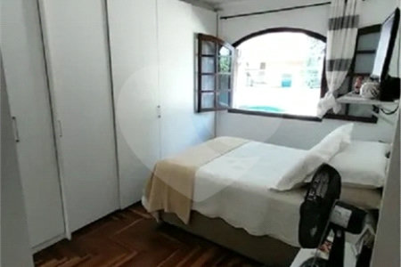 Sobrado à venda com 4 quartos, sendo 1 suíte, em Vila Prel, São Paulo, SP
