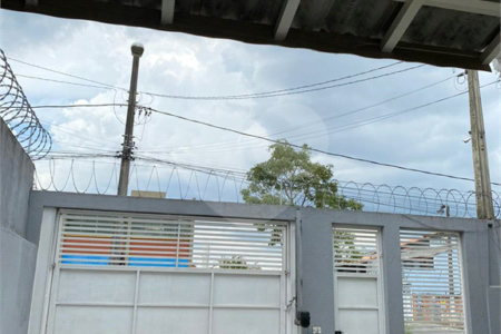 Casa à venda com 3 quartos, sendo 1 suíte, em Jardim Márcia, Suzano, SP