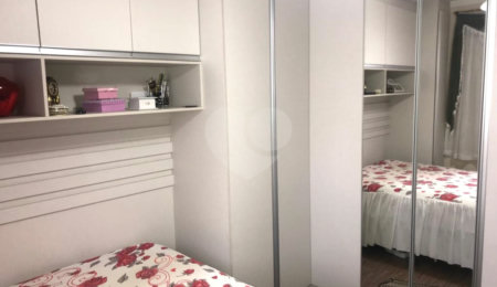 Casa à venda com 2 quartos no condomínio Dona Floriza, São Paulo - SP