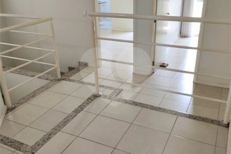 Casa à venda ou para alugar com 3 suítes no condomínio Residencial Jardim das Palmeiras, Vinhedo - SP