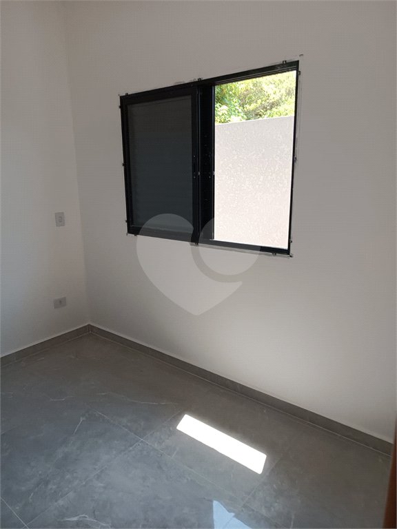 Casa à venda com 3 quartos, sendo 1 suíte, no condomínio Residencial Jardins da Catalunha, Atibaia - SP