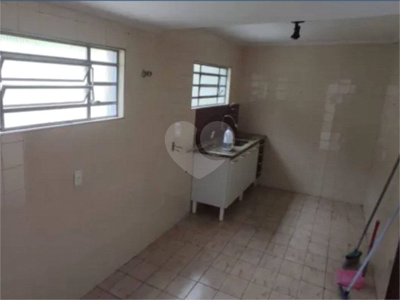Sobrado à venda com 3 quartos, sendo 1 suíte, em Jardim Pinheiros, São Paulo, SP