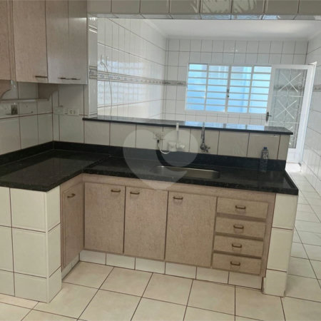 Casa à venda com 3 quartos em Jardim Itália, Itapetininga, SP