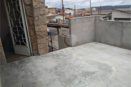 Casa Térrea à venda com 3 quartos em Jardim Alvinópolis, Atibaia, SP