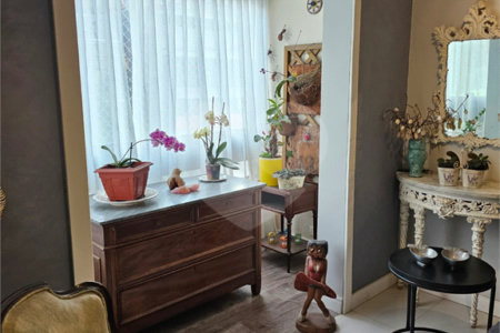Apartamento à venda com 3 quartos, sendo 1 suíte, em Vila Olímpia, São Paulo, SP