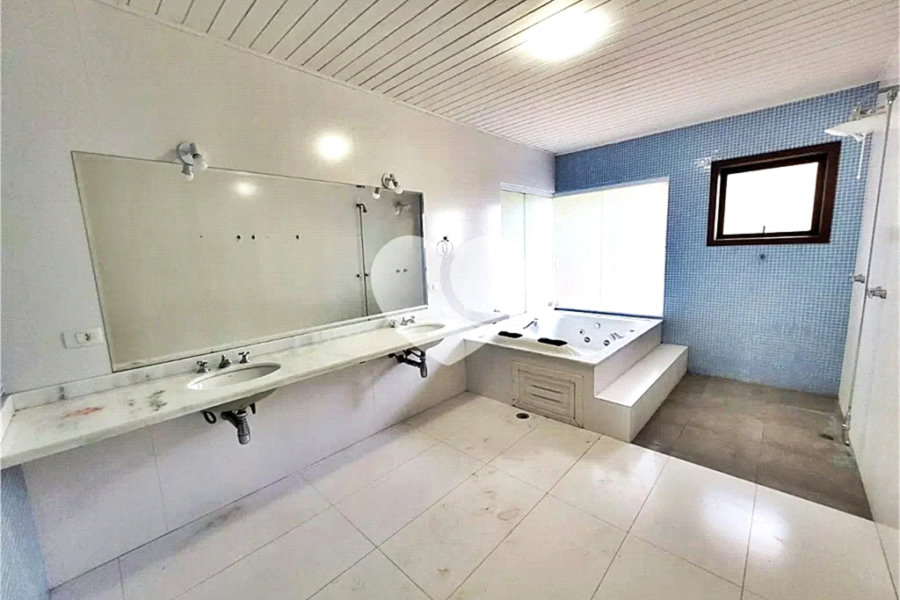 Casa à venda ou para alugar com 7 quartos, sendo 5 suítes, no condomínio Sausalito, Mairiporã - SP