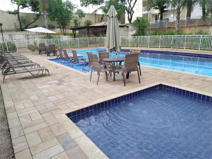 Apartamento à venda com 3 quartos, sendo 1 suíte,  em Vila Paulo Silas, São Paulo, SP