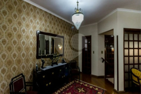 Casa à venda ou para alugar com 5 quartos, sendo 3 suítes, em Independência, São Bernardo do Campo, SP