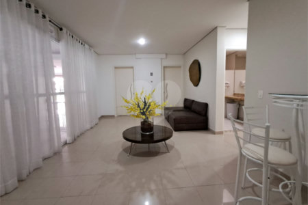 Apartamento à venda com 3 quartos, sendo 2 suítes, em Vila Romana, São Paulo, SP