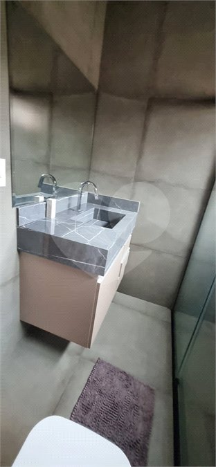 Casa à venda com 3 quartos, sendo 1 suíte, no condomínio Villas Mabel, Ribeirão Preto - SP