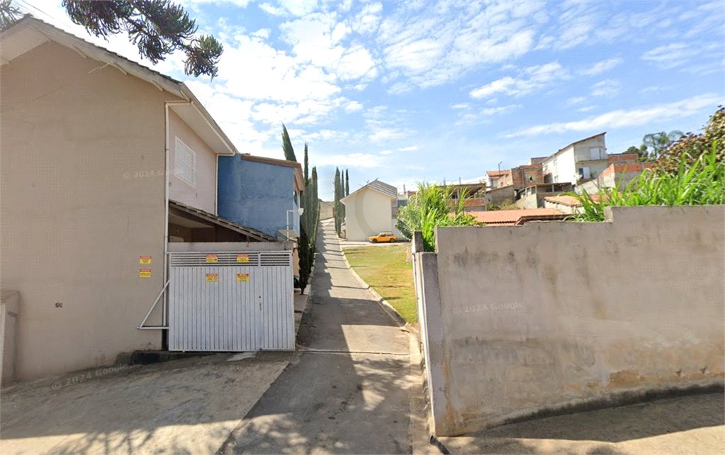 Casa à venda com 2 quartos no condomínio Villagio dos Pinhais, Pinhalzinho - SP