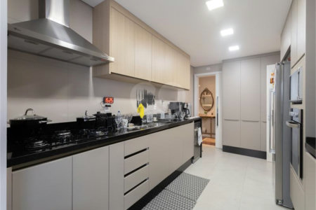 Apartamento a venda nos Jardins 262 m2, 3 suites e 3 vagas