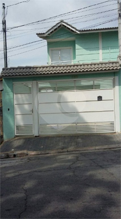 Sobrado à venda com 3 quartos, sendo 1 suíte, em Tremembé, São Paulo, SP