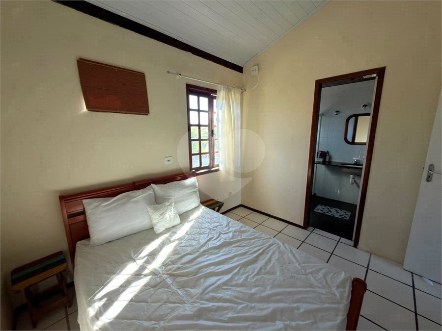 Casa em condomínio à venda com 2 suítes em Peró, Cabo Frio, RJ