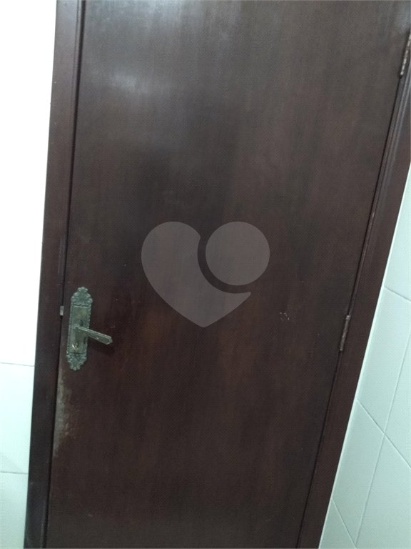 Sobrado à venda com 3 quartos, sendo 1 suíte,  em Residencial Rancho Grande, Itaquaquecetuba, SP