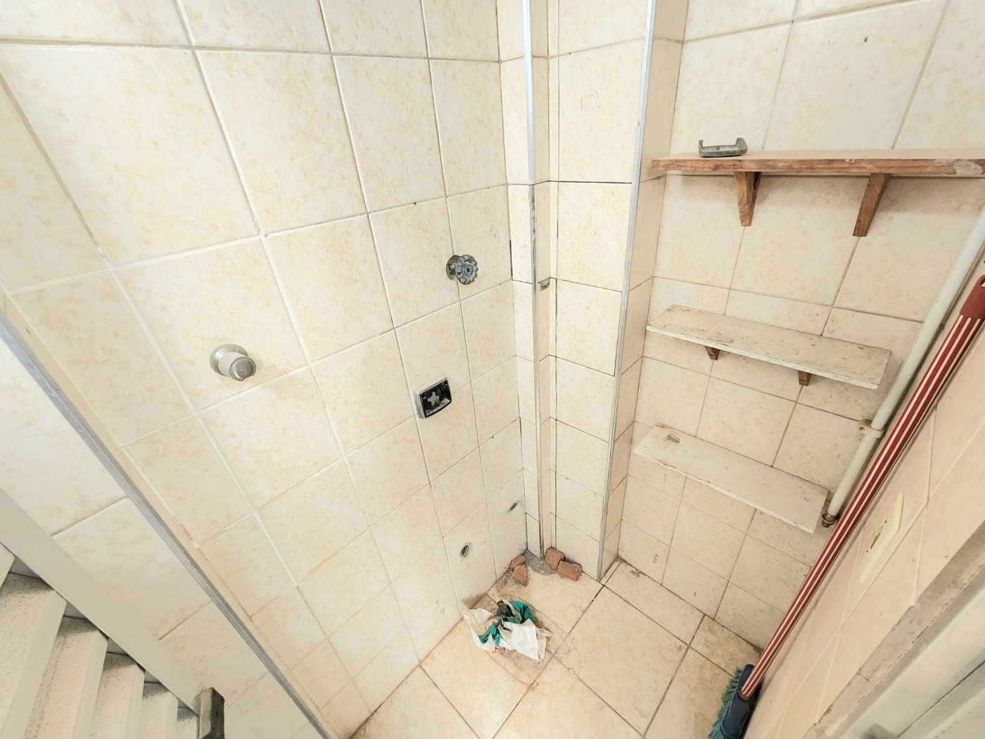 Apartamento próximo da praia com 1 dormitório, 2 banheiros à venda, 55 m² por R$ 420.000 - Pompéia - Santos/SP