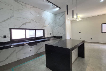 Casa à venda com 3 quartos, sendo 1 suíte, em Parque dos Lagos, Ribeirão Preto, SP