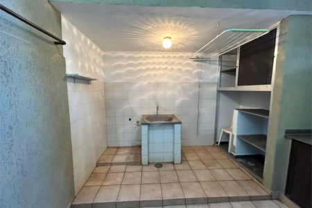 Sobrado à venda com 3 quartos, sendo 1 suíte,  em Parque dos Bandeirantes, Ribeirão Preto, SP
