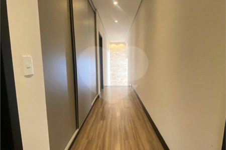 Casa à venda com 4 suítes no condomínio Campo de Toscana, Vinhedo - SP