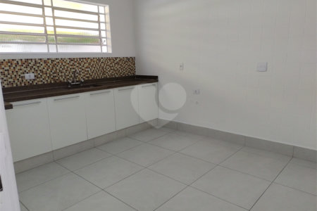 Casa à venda com 3 quartos, sendo 1 suíte,  em Vila Cordeiro, São Paulo, SP