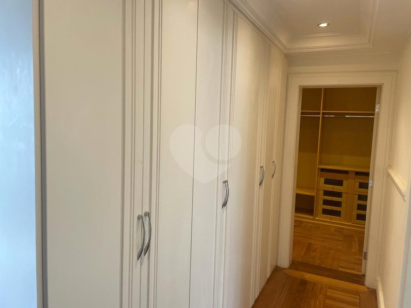 Apartamento à venda com 4 suítes em Vila Suzana, São Paulo, SP