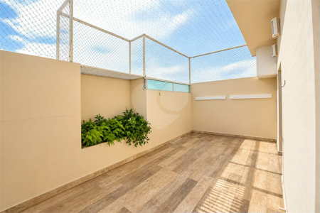 Cobertura de 260 m² em São Bernardo do Campo, com 4 dormitórios, 3 suítes, piscina privativa, espaço gourmet e vista livre. Viva esse privilégio! Agende sua visita e encante-se!